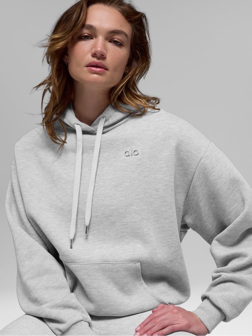NWT ALO Yoga Accolade Hoodie Size Medium Heather Grey